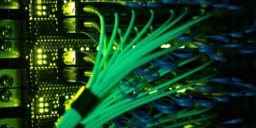 Microsoft Cancels Leases for AI Data Centers, Analyst Says