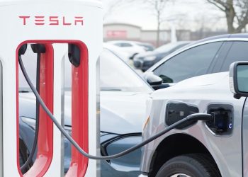 Trump administration reportedly shutting down federal EV chargers nationwide