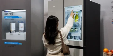 Samsung’s AI Fridges Can Find Misplaced Phones, Adjust Aircons Samsung’s AI Fridges Can Find Misplaced Phones, Adjust Aircons