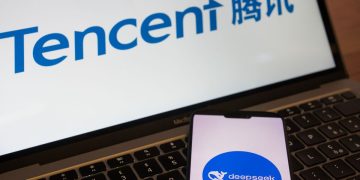 Tencent’s AI Bot Overtakes DeepSeek as China’s Top Choice on iPhones