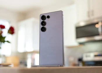 Galaxy S26 Ultra Leak Suggests Trade-off: Fewer Cameras, Enhanced Battery Performance