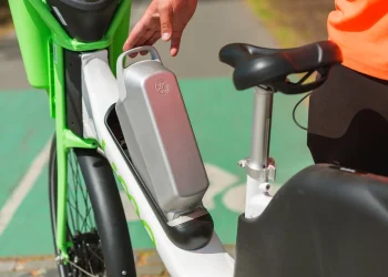 Lime’s scooter and e-bike batteries will be recycled by Redwood Materials