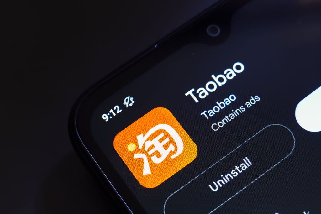 Chinese shopping app Taobao joins DHgate in Top 5 on US App Store