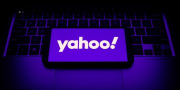 Yahoo removes DEI pages from its website