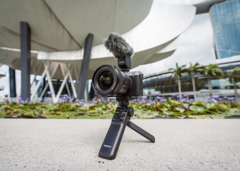 Sony’s Revamped Shooting Grip Packs Smarter Buttons and Balance for Run-and-Gun Shoots