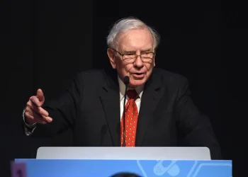Warren Buffett will step down as Berkshire Hathaway CEO