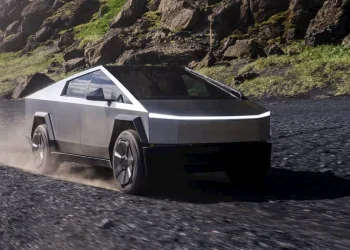 Tesla Lifts Resale Ban—But Cybertruck Trade-Ins Come at a Cost