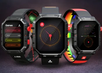 This watch has Pong and Missile Command instead of apps