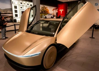 Tesla files new ‘Robotaxi’ trademark applications after prior attempt stalls