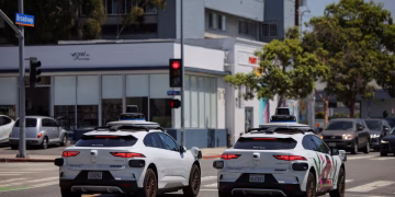 Waymo Collaborates with Avis to Launch Robotaxi Service in Dallas