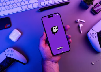 Twitch Begins Testing Vertical Video Streams to Enhance Mobile Experience