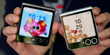 Everything About Galaxy Z Flip 7: Why do many people choose the Flip instead of the Fold?