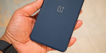 The OnePlus 15’s Battery Upgrade Is Massive — Here’s Why It’s Not Even Bigger