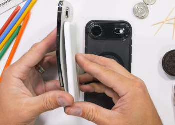 Apple’s Ultra-Thin iPhone Air Proves Surprisingly Durable