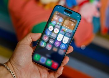 Struggling With Liquid Glass in iOS 26? Here’s How to Tame It