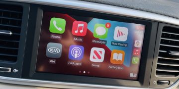 Make CarPlay Yours: Tips to Arrange Apps, Change Wallpaper and Focus Better