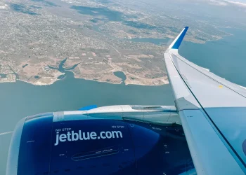 Airline Wi-Fi May Soon Get a Major Upgrade Thanks to Amazon