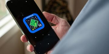 Android 16 QPR2 Arrives: Faster Pixels, AI Notifications & Smarter UI