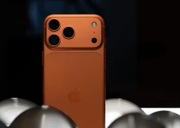 Night + Portrait No More: Apple Removes Night-Portrait Support on iPhone 17 Pro