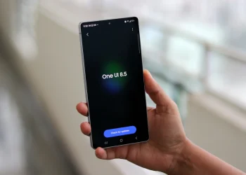One UI 8.5 Update Makes Galaxy One-Handed Use Smoother Than Ever