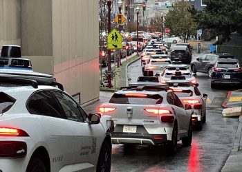 Waymo Pauses Robotaxi Fleet After Electrical Outage at Support Facility